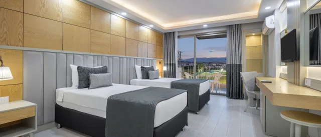 Deluxe Aile Odası Bahçe Manzaralı görseli 2