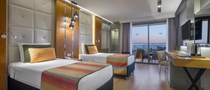 Deluxe Aile Odası Deniz Manzaralı